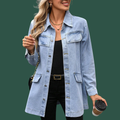 Signe – Lång Jeansjacka i Ljus Denim