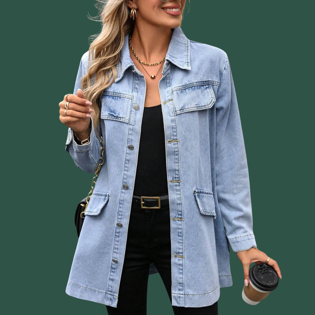 Signe – Lång Jeansjacka i Ljus Denim